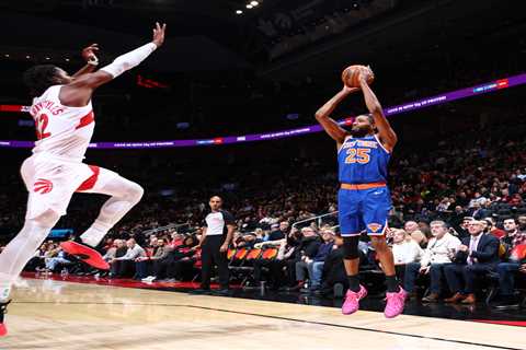 Mikal Bridges, OG Anunoby pick up slack for other Knicks stars in comeback win over Raptors