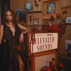 Ravyn Lenae Brings Elevated Sounds to Life at Intimate SkyMiles-Only L.A. Showcase