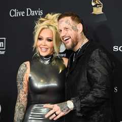 Bunnie Xo Says Jelly Roll Is Giving 1 of His Grammys to a Juvenile Detention Center for..