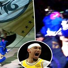 Lakers’ Jaxson Hayes suspended for pushing Wizards mascot