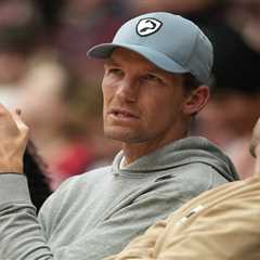 Warrios GM Mike Dunleavy Jr. addresses trade deadline after Giannis talks, Porzingis move