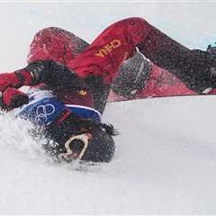 Chinese snowboarder stretchered off after horrifying 2026 Winter Olympics fall