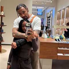 Simone Biles’ husband, Jonathan Owens, says he was nearly robbed in Milan at Winter Olympics