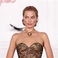 Margot Robbie Recreates Kate Bush’s Iconic ‘Wuthering Heights’ Dance in Costume on Film Set