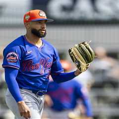 Devin Williams’ spring gets off to brutal start with home run on his first Mets pitch
