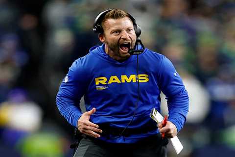 Sean McVay signs extension with Rams