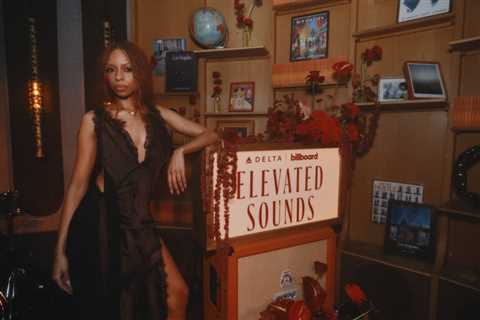 Ravyn Lenae Brings Elevated Sounds to Life at Intimate SkyMiles-Only L.A. Showcase