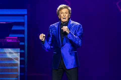 Barry Manilow Postpones Las Vegas Residency Following Cancer Surgery