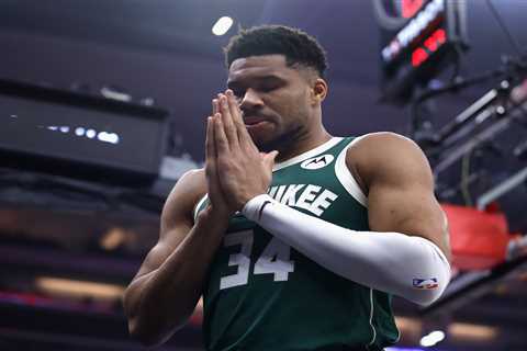 Giannis Antetokounmpo posts ‘Wolf of Wall Street’ video after not getting traded