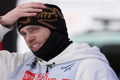 Olympic ski star Gus Kenworthy, who switched from Team USA to Great Britain, posts graphic anti-ICE ..