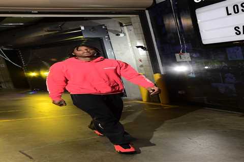 Lakers’ Adou Thiero feeling ‘back to normal’ after knee injury