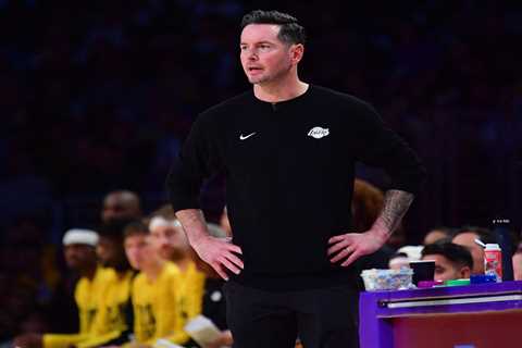 J.J. Redick roasts Luka Dončić’s jacket during Lakers’ win over Mavericks