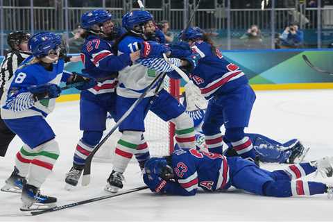 US women’s hockey coach livid over officiating as win over Italy gets heated: ‘Blatantly break the..