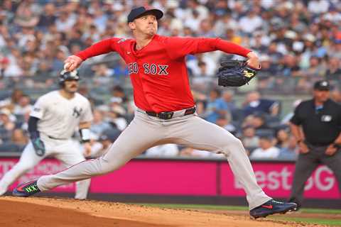 Walker Buehler signing minor-league deal with Padres after disastrous 2025