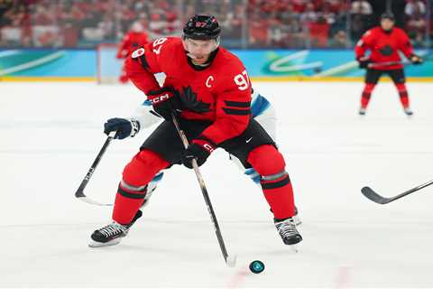 Canada’s captaincy succession plan on full display with Sidney Crosby out during Olympic semifinal..