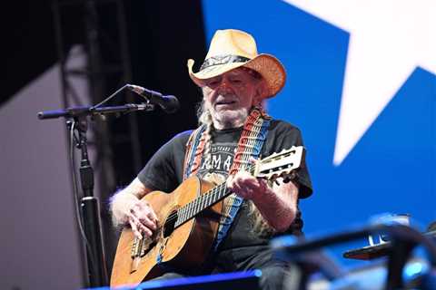 ‘Heart of America’ Songwriters on Why Willie Nelson Was ‘Holy Grail’ Artist to Record the Anthem:..