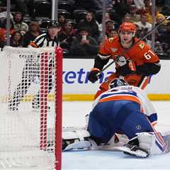 Islanders overwhelmed by Ducks as five-game win streak snapped