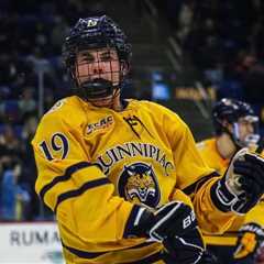 Long Island college hockey prodigy shattering records as freshman at Quinnipiac