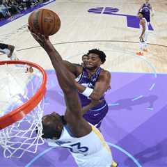 Warriors fall to lowly Jazz in disappointing end to road trip