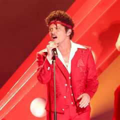 Here Are the Lyrics to Bruno Mars’ ‘Risk It All’