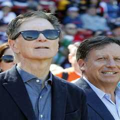 What made Red Sox owner John Henry break his yearslong social media silence