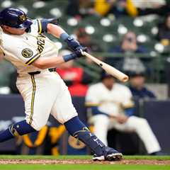 Andrew Vaughn set to undergo hamate bone surgery, miss extended time in Brewers crusher