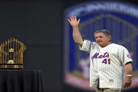 Tom Seaver’s 1969 Mets World Series ring sells for over $850,000 at auction