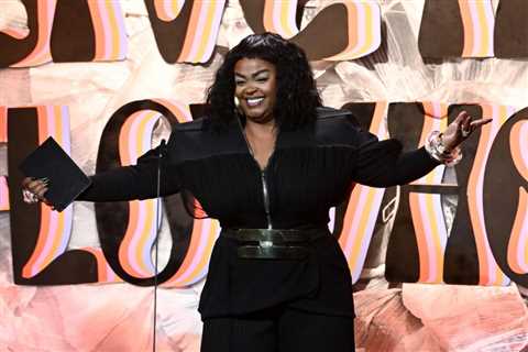 Jill Scott Ends 13-Year Break From No. 1 as ‘Pressha’ Rules Adult R&B Airplay