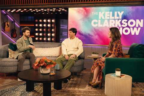 Kelly Clarkson Marvels at How Good Rob Rausch Was at Lying on ‘The Traitors’: ‘I Could Never Do..