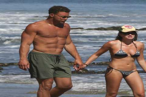 Blake Griffin hits the beach with model fiancée after quiet engagement