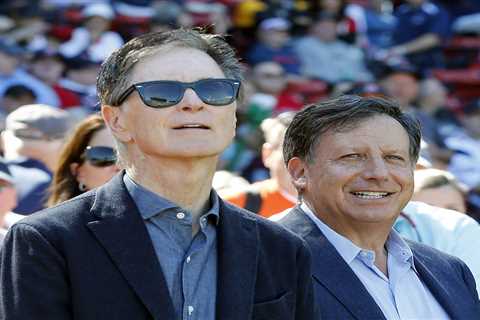What made Red Sox owner John Henry break his yearslong social media silence