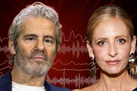 Andy Cohen Reacts to Sarah Michelle Gellar Calling 'RHOBH' 'Boring'