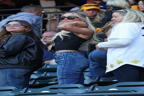 Livvy Dunne hits up Citi Field for Opening Day as boyfriend Paul Skenes get shelled