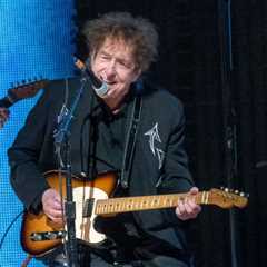 Bob Dylan’s Rough and Rowdy Ways Tour: Where to Get Affordable Concert Tickets Online