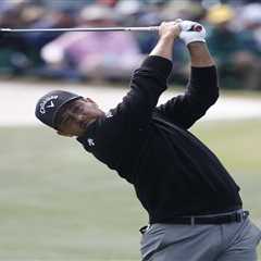 Xander Schauffele sends Masters tee shot into patron’s bag in hectic moment