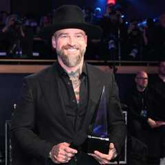 Zac Brown Sends a Message to Artemis II Crew Up in Space: ‘Keep Flying Strong’