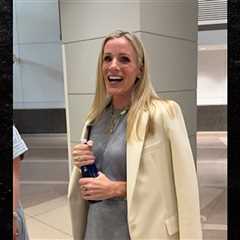 Coldplay Kiss-Cam Couple's Kristin Cabot Says Chris Martin Never Reached Out