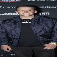 49ers star Mac Jones fires up crowd at Giants game with party animal antics