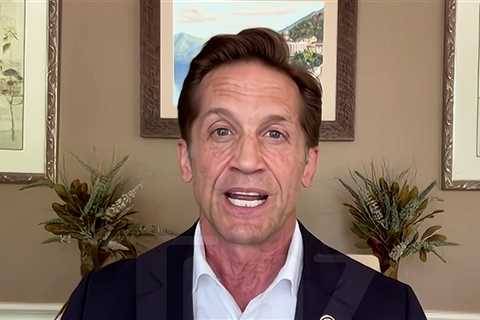 Rep. Rich McCormick On Board with Pics of Congress, But Blames Dems for Shutdown