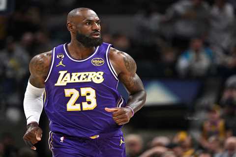 Lakers clinch playoff spot, Pacific Division with Suns’ loss