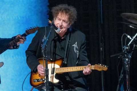 Bob Dylan’s Rough and Rowdy Ways Tour: Where to Get Affordable Concert Tickets Online