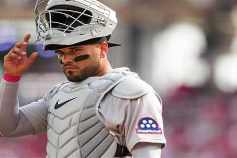 Red Sox curiously bench catcher before game as season starts on poor foot: ‘For the best’
