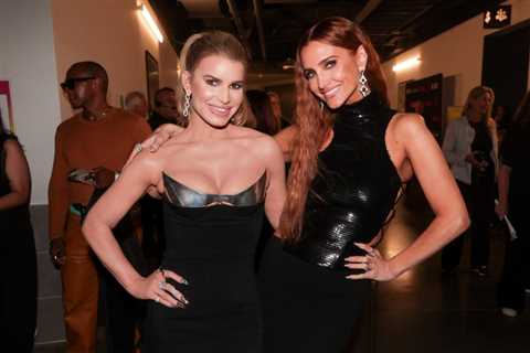 Jessica Simpson Reacts to Sister Ashlee Simpson’s ‘Masked Singer’ Win: ‘Always Her No. 1 Fan’
