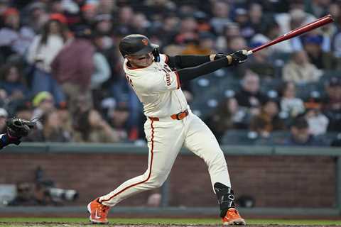 Giants rookie Daniel Susac has unreal MLB debut — but one family member was having a bad time