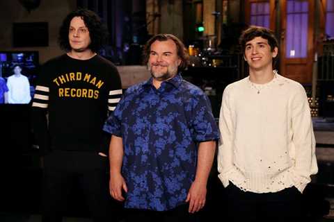 Jack Black and Jack White Perform ‘Seven Nation Army’ Together During ‘SNL’ Monologue
