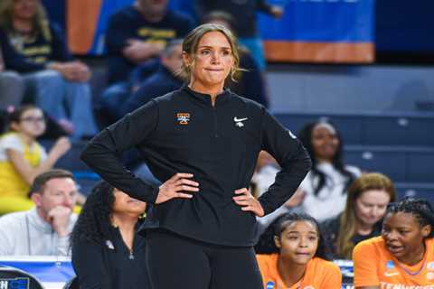 Kim Caldwell’s Tennessee roster decimated by transfers after ugly season