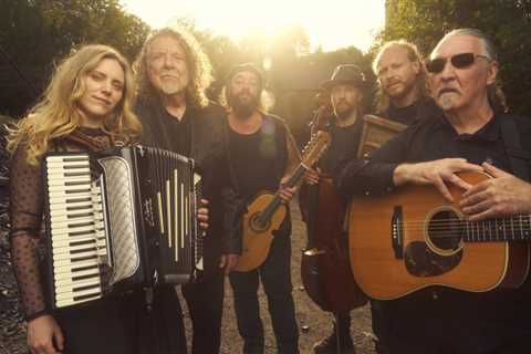 Robert Plant Performs Led Zeppelin Classic on ‘Late Show’: Watch