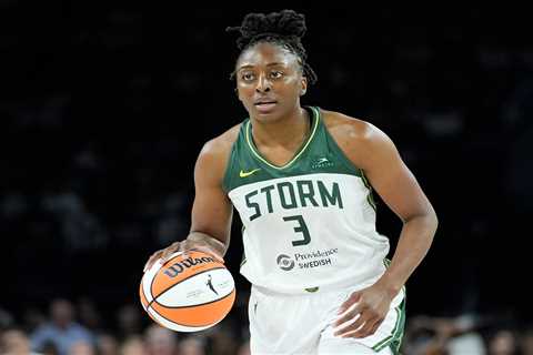 Former WNBA MVP Nneka Ogwumike returning to Sparks