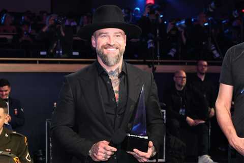 Zac Brown Sends a Message to Artemis II Crew Up in Space: ‘Keep Flying Strong’