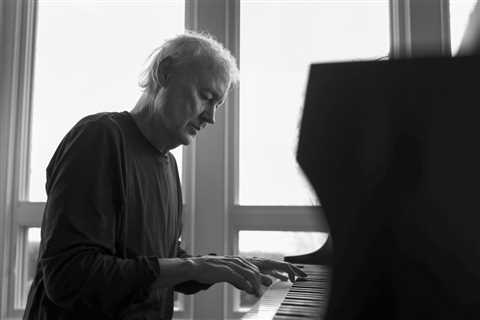 Bruce Hornsby Extends Billboard Chart History to Nearly 40 Years With ‘Indigo Park’
